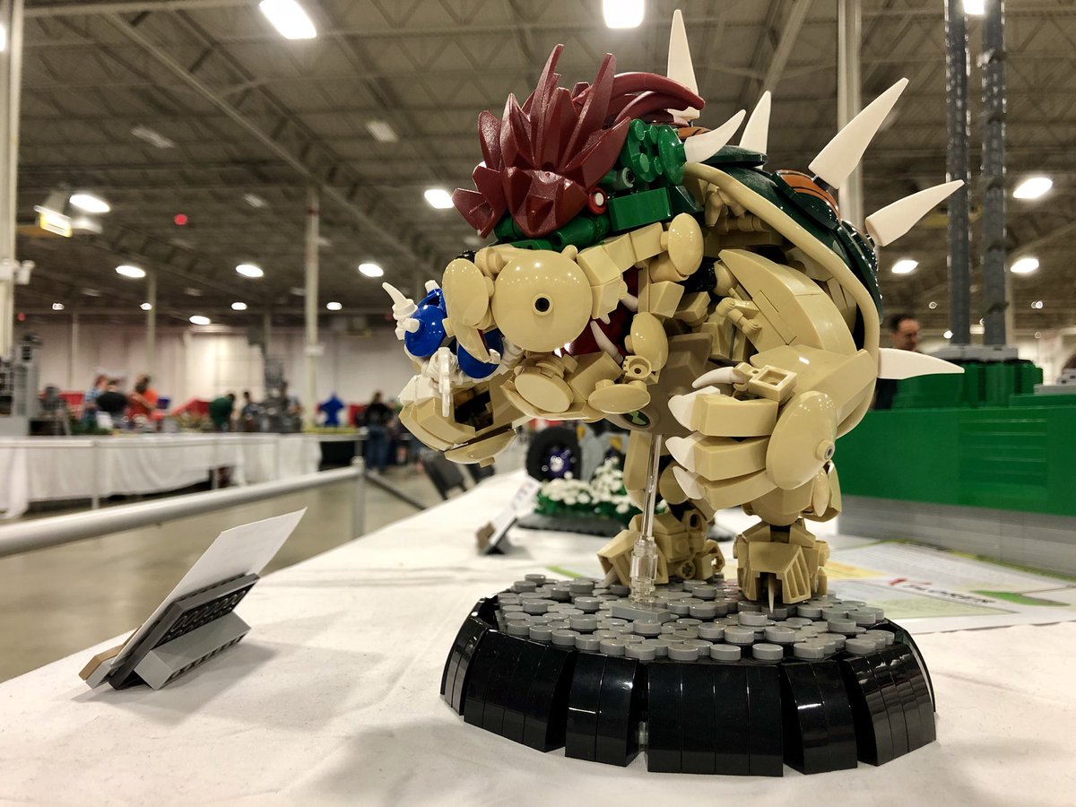 MrKevinHinkle's tweet image. A showcase of my favorite creations as seen at @BrickFair in #Chantilly, #Virginia 2018. These are just incredible- job well done to the builders and thank you for continuing to inspire me! 👍 #LEGO #AFOL #BrickFair #Community