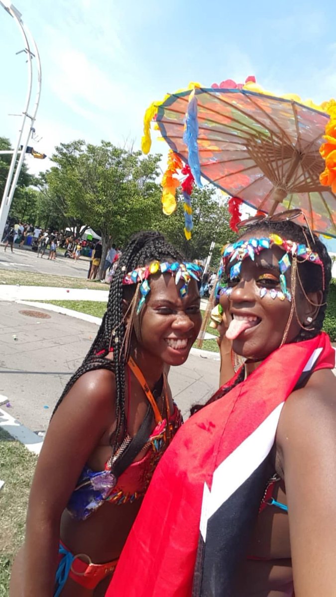 ShurlyD's tweet photo. 💃🏾💃🏾💃🏾🍫🍫🍫 #Caribana2018 #MasqueradersVsEverybody #Musketeers https://t.co/3TXMC50nFw