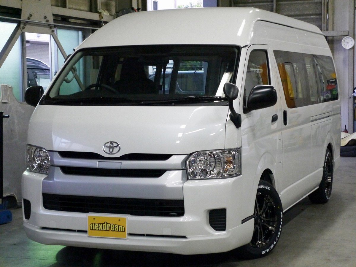 ハイエース専門店flexdream高崎店 ハイエース スーパーロング ハイルーフのディーゼル4wdが昨年11月の一部改良に合わせて再度ラインナップされました Dxグレードのみの設定ですのでビジネスユースはまだしも 自家用車としては弱いということで Lines