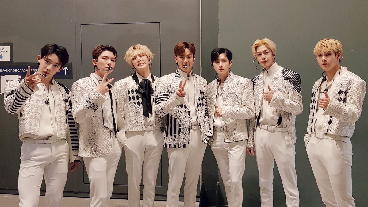 OfficialMONSTAX's tweet photo. [#MONSTA_X] 
2018 #MONSTAX WORLD TOUR 
<#THE_CONNECT> IN #MEXICO #MONTERREY 🇲🇽

#몬스타엑스월드투어 #멕시코 #몬테레이
#MX_2ND_WORLDTOUR https://t.co/UDRus5xN6f