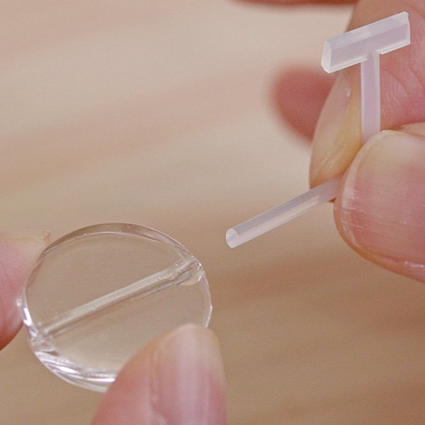 【ホールメイカーでプレートに横穴を開ける裏技】
ホールメイカーでは、球体やプレートなどに縦穴を開けることができますが、横一直線にも穴を開ける裏技があるのです！

くわしくはこちら→jewellabyrinth.jp/labo/labo008/
#PADICO