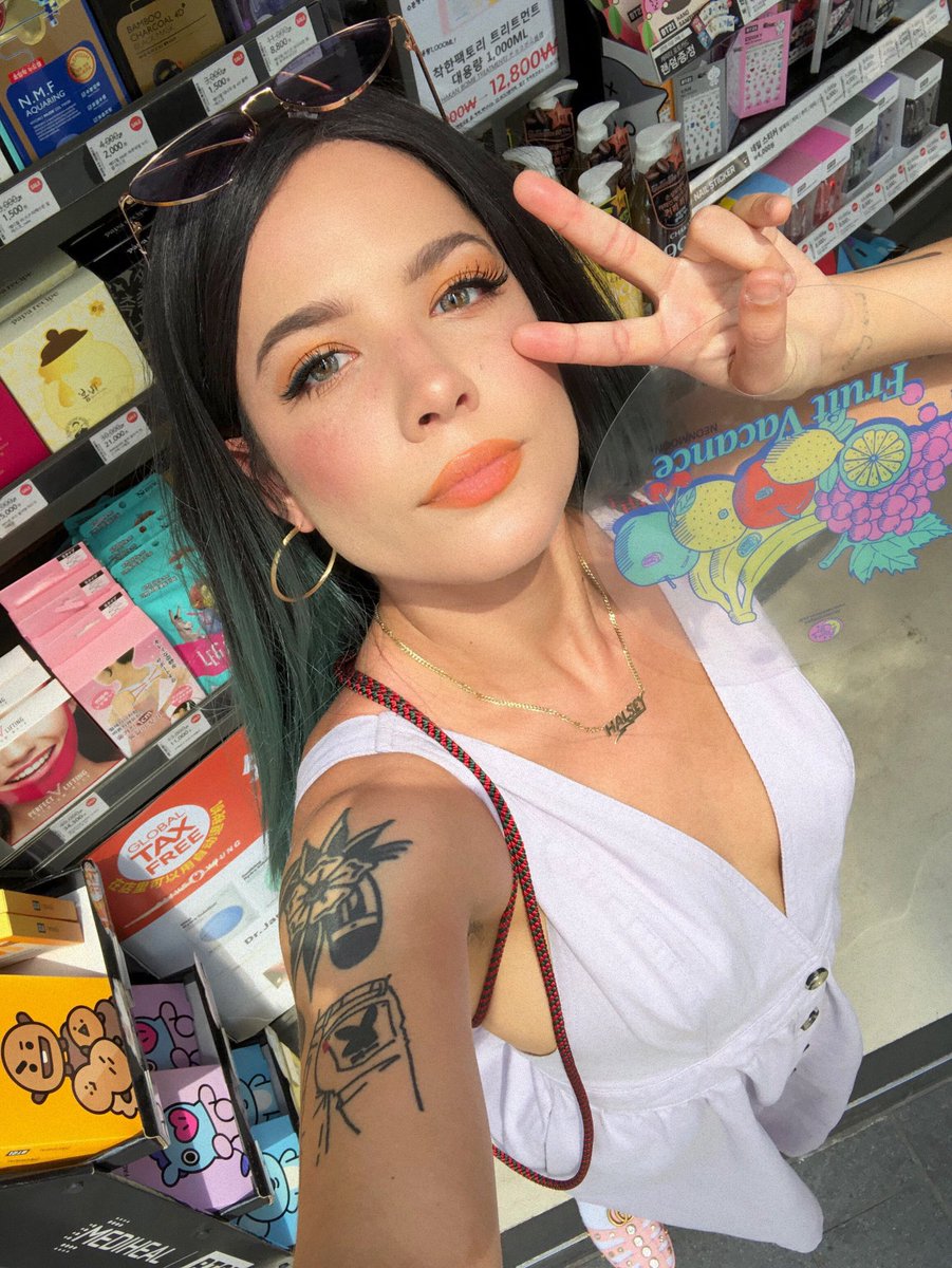 halsey's tweet photo. Very excited for the show tonight Seoul 😊😊😊😊 YAY! 🍉🍇🍏🍋🍊🍑🍒 https://t.co/1cUzh8o0XX