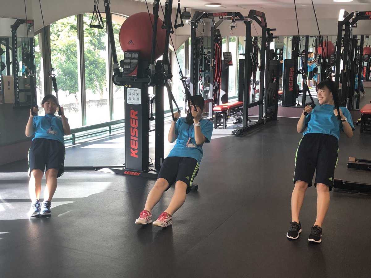 【高校2年生限定イベント✨】
高校2年生の皆さん😝
この夏将来に向けて進路を
考えませんか☺️？
皆さんのために在校生スタッフが
スペシャルメニューをご用意しました👍
トレーニング、テーピング、ストレッチ
など仕事やリゾスポがまるわかり😁

予約はこちら👇
sanko.ac.jp/tokyo-sports/n…