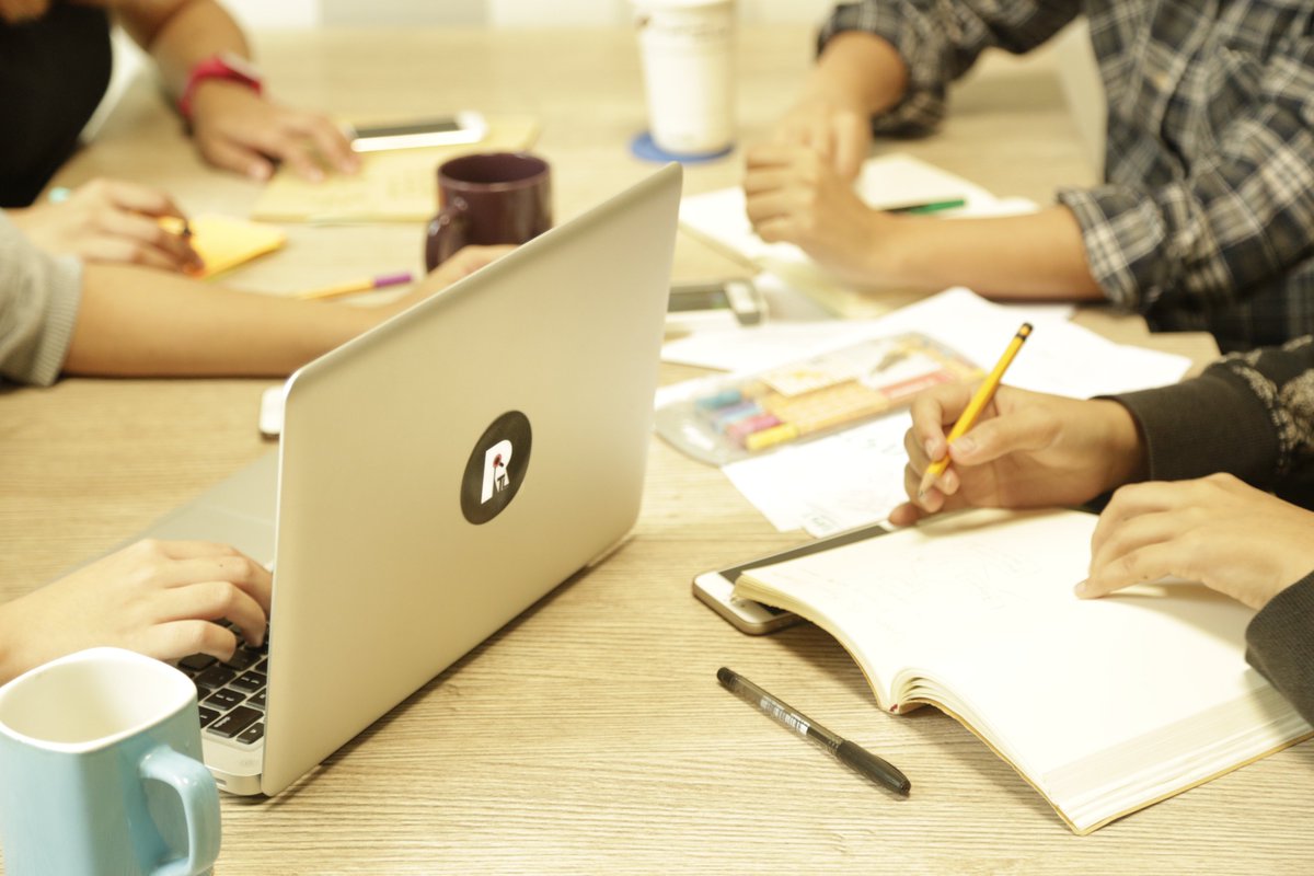 kathrynmanalo's tweet image. Interested in being a part of a unique work (place)?
 We are looking for the following:
- Visual Information Designer
- Account Managers and Exec
- Web Devs
- Graphic Artists
send me a DM if interested! 
#RTL #DataDrivers #WorkandPlay #MayOpeningBaDyan