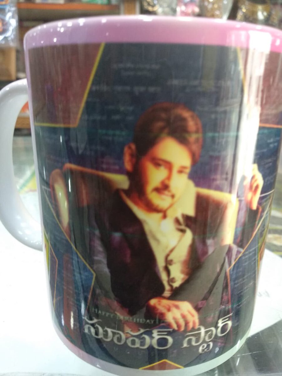 MaheshTeam's tweet photo. Superstar Craze Is Unmatchable 👏🤘

#SSMBBirthdayCDP2K18 https://t.co/CXTzAjIO3P