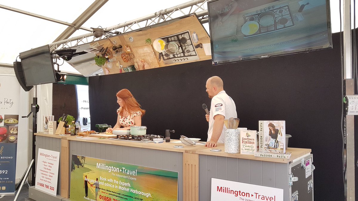 MHarbFoodFest's tweet image. A HUGE thank you to @MargaritaKPap @carmela_kitchen @Dangraham21 @anglesey42 for being so fantastic in our #DemoKitchen at the Market #Harborough Food Festival. You guys were awesome. Thanks to Millington Travel Market Harborough for sponsoring it!!  👨‍🍳👩‍🍳🍽👌🏻