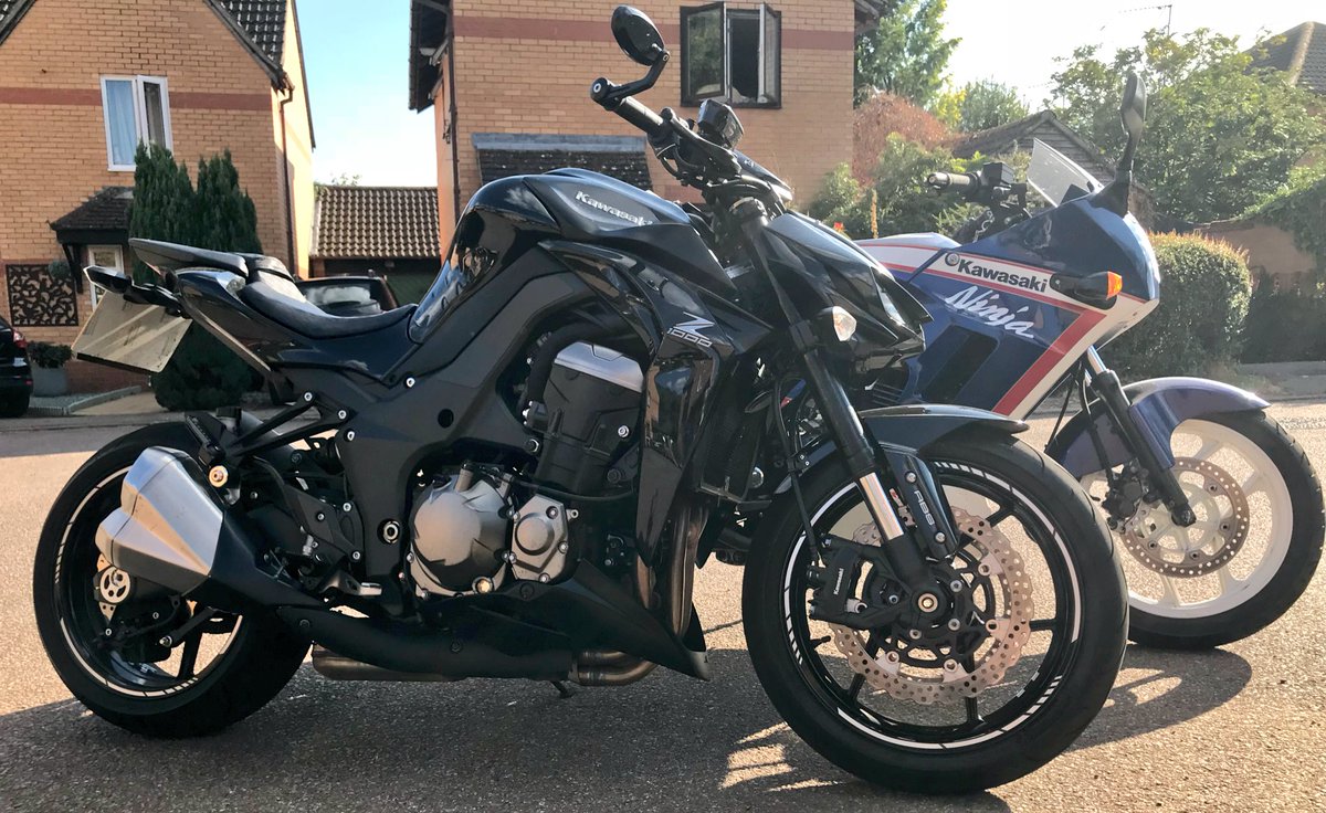 Lassx's tweet photo. Morning all 👋 Have a good one ...
My two perfect bikes ☺️🖤💙 https://t.co/l0sOWN9f13
