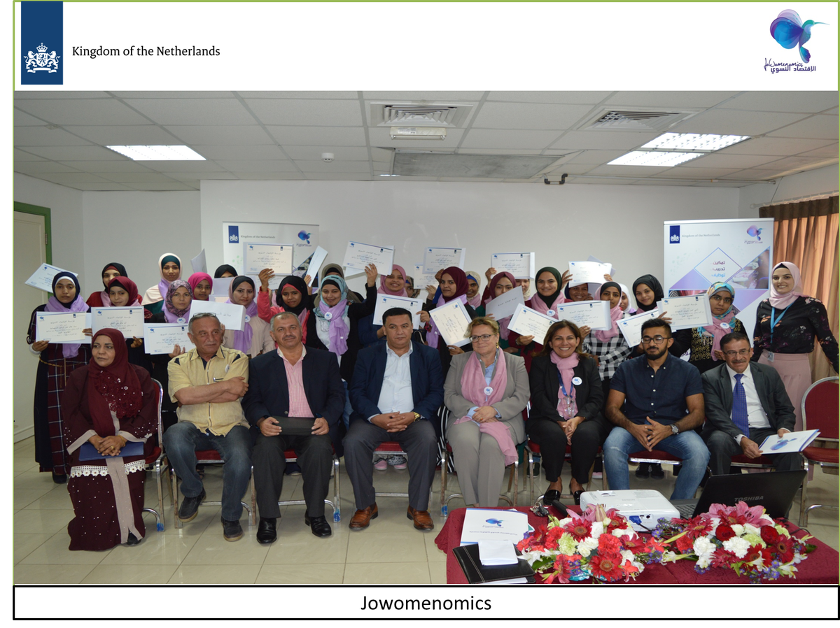 قريبا سيتخرج الفوج الثاني من الفتيات المستفيدات من مشروع الأقتصاد النسوي كأولوية مجتمعية من عدة مناطق في الاردن  بدعم من <a href="/NLinJordan/">NL in Jordan</a> وبرعاية جهات حكومية ورسمية .
<a href="/Mayyadajaber/">Mayyada Abu-Jaber</a> <a href="/RawanDaas/">Rawan Da'as</a> 
#Graduating #Jowomenomics #الاردن #Jordan