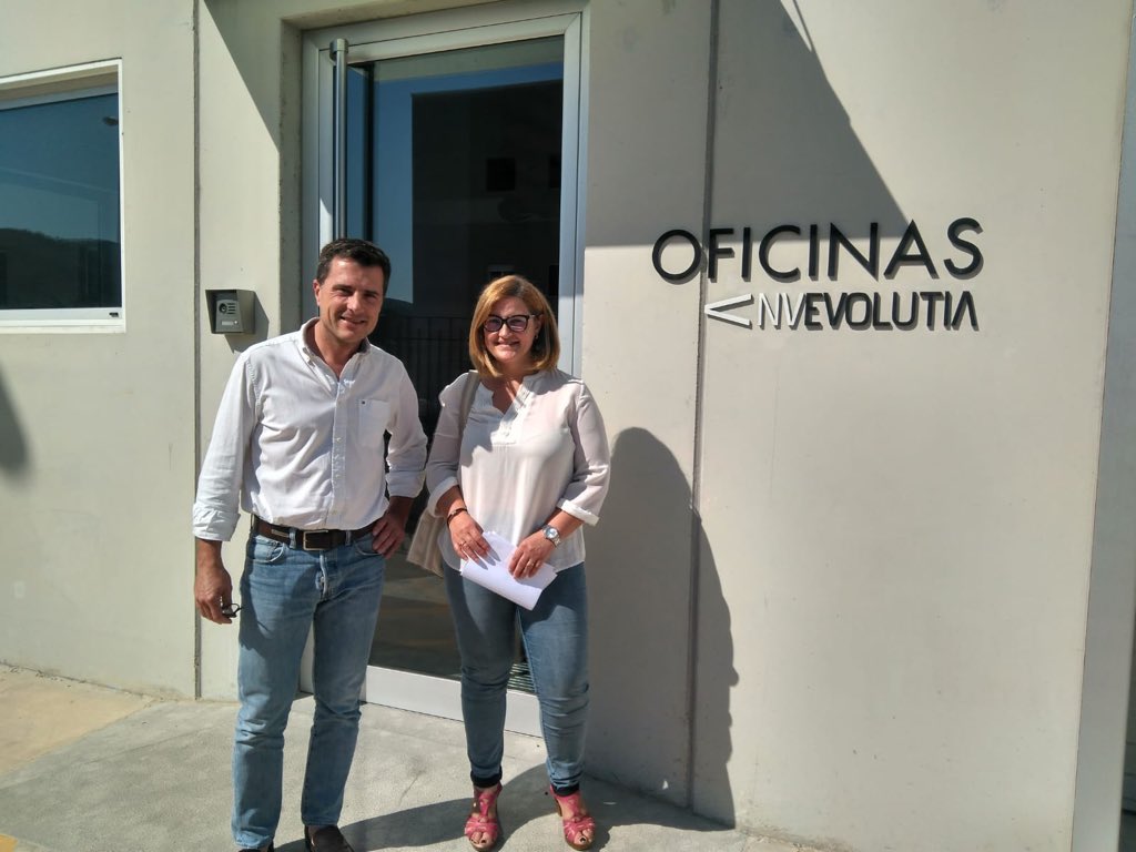 LanzaOnti18's tweet photo. Visita a la empresa #NVEvolutia dedicada a los tejidos sin tejer. Gracias por dedicar vuestro tiempo. ♥️ @Lanzaderas_EES @fundacionTef @FundacionSMLRPH https://t.co/A0LUeshtGH