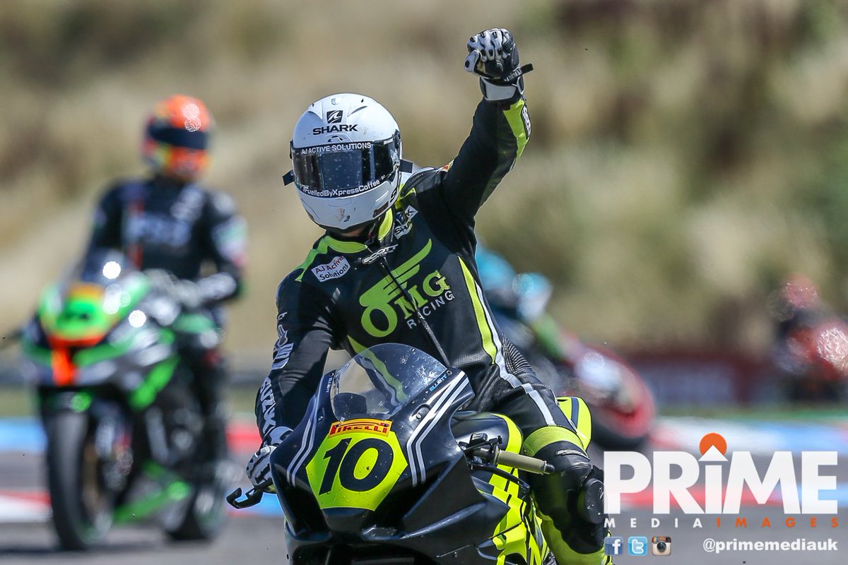 MotorsportPrime's tweet photo. What a ride from @OMGRacingUK @JoshElliott_10 of @JE10Racing in the @bennetts_bike @OfficialBSB Superstock 1000 #JoshElliott #BSB #Superstock https://t.co/83ka7mQpKi