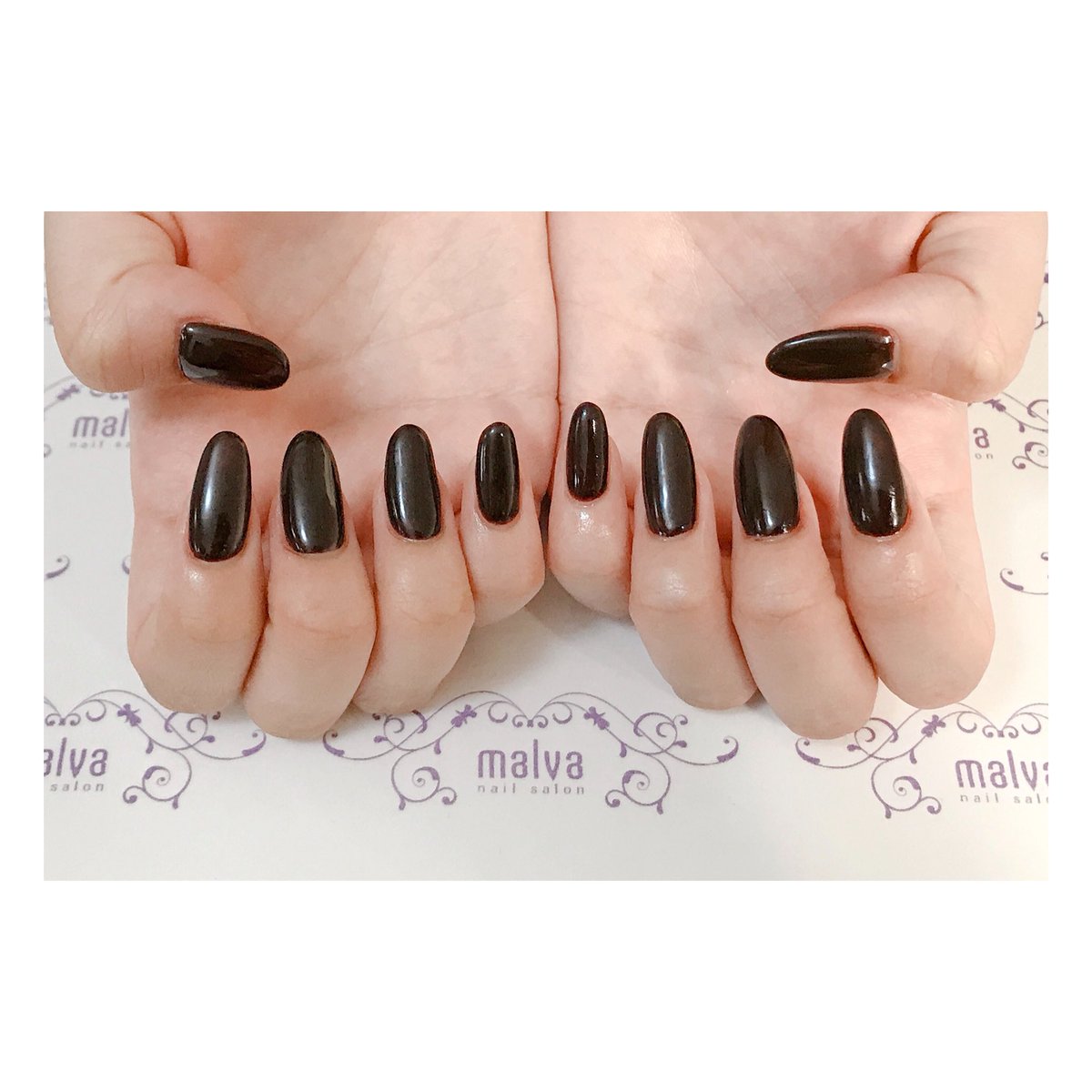 Sarina ﾟ New Nail Nail Malva Hand Red Brown Radbrown Dark Nailart Tsubasamasuwaka Pair Osaka Umeda ネイル マルヴァ 大阪 梅田 赤ネイル 赤茶ネイル ダーク ネイルアート 益若つばさ おそろいネイル T Co