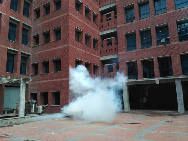 IslamTashik's tweet photo. Today morning East West University in Rampura were attacked by the police and BCL when the students were gathering for the protest. Police threw tear shells inside the campus. Whats happening to the country?
#roadsafetymovement
@AlJazeera @CNN @BBCWorld https://t.co/dedWQiy6Qw