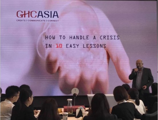GHCAsia's tweet photo. How to handle a crisis? Most important is to have a crisis team in place. Our Chairman @Paul_Hicks shared some insights during a talk about crisis communications for hotels at Niccolo Chongqing. #crisiscommunications  #crisismanagement #PR https://t.co/XS5aDyGTeW
