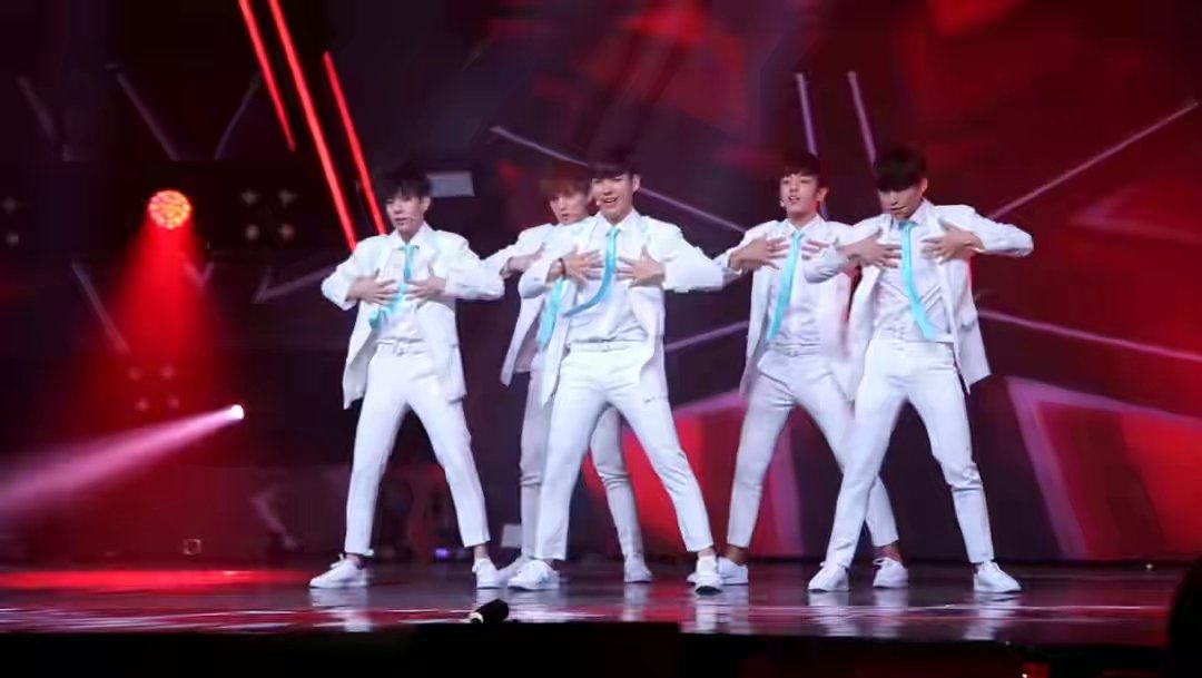 in24our's tweet photo. Part6
You know what choreo is it, right??
Cr. Naver
#소년24 #BOYS24 #아워 #HOUR #UNITBLUE #UNITWHITE #UNITPURPLE #UNITSKY #UNITRED #UNITGREEN #UNITYELLOW #UNITBLACK https://t.co/OZpFLfzR5u