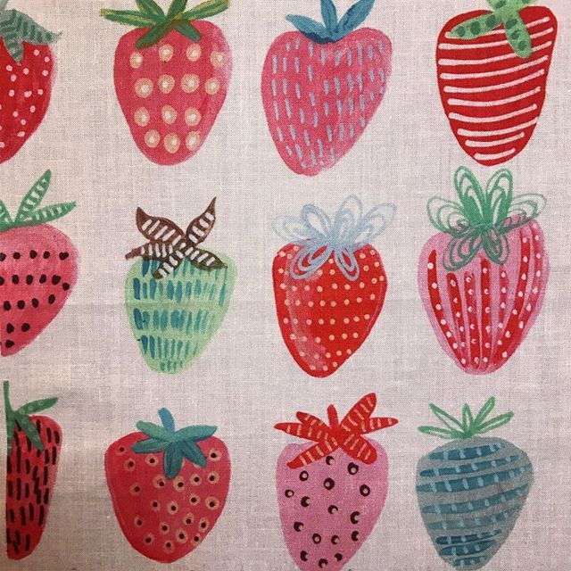 CartitaDesign's tweet photo. Another fabric you can find in my @Spoonflower store! This is my #makeartthatsells #strawberry pattern. Which I made during the #homedecor class. #matshomedecor2017 #matshomedecor #spoonflower #fruitfabric #strawberrypattern #carolinebonnemuller #LI https://t.co/hcQw24VzTj https://t.co/6hPkMgszCZ