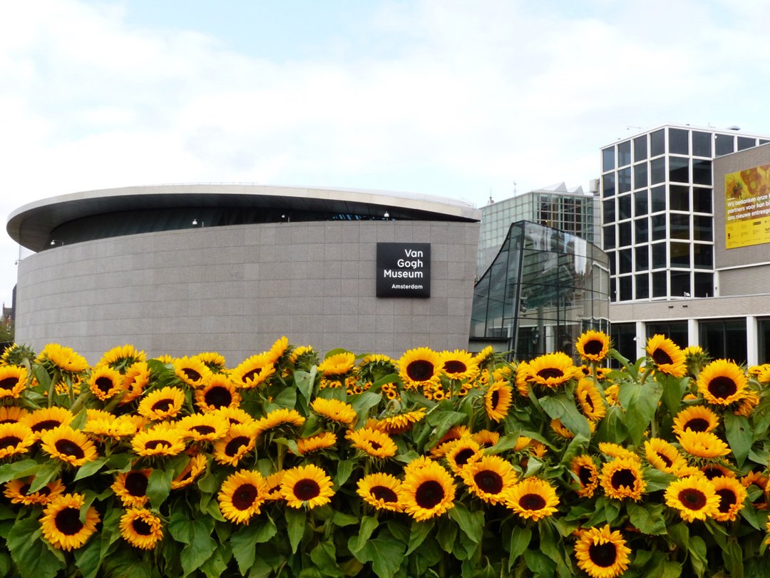 HelloSIMCard's tweet photo. Van Gogh Museum in Amsterdam🌻🌻🌻 Who has been in this amazing place? Share your photos with us!
#TravelWithHelloSIM https://t.co/G7V7NscOKL