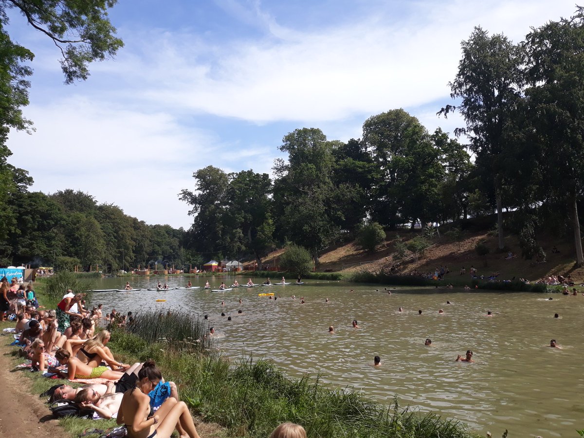 Thank you <a href="/Refinery29UK/">Refinery29 UK</a> for fab event on women's rights &amp; digital activism at <a href="/WildernessHQ/">Wilderness</a>! Was delighted to rep <a href="/LdnIrishARC/">London-Irish ARC</a> on panel w <a href="/RahilaG/">Rahila Gupta</a>, <a href="/Sarah_Raphael/">Sarah Raphael</a>, &amp; the amazing @beaniegigi who was at first festival since a man took an upskirt photo of her #stopskirtingtheissue