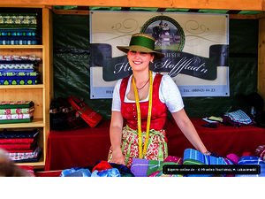 Pfrontener Trachtenmarkt 

Der Trachtenmarkt am Samstag, 11. und Sonntag, 12. August 2018 in Pfronten gilt nicht nur aufgrund seiner Atmosphäre mitten im Ort unterhalb der Pfarrkirche als einer der schönsten Märkte in Bayern, sondern auch wegen der Quali… ift.tt/2MlH2B0