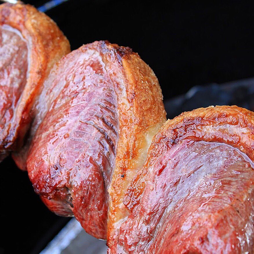 messybenches's tweet photo. Picanha steak on the @WeberBBQAusNZ Kettle rotisserie, awesome! #Steak #Foodporn #foodblogger #PicOfTheDay https://t.co/HC7gDa4BMB