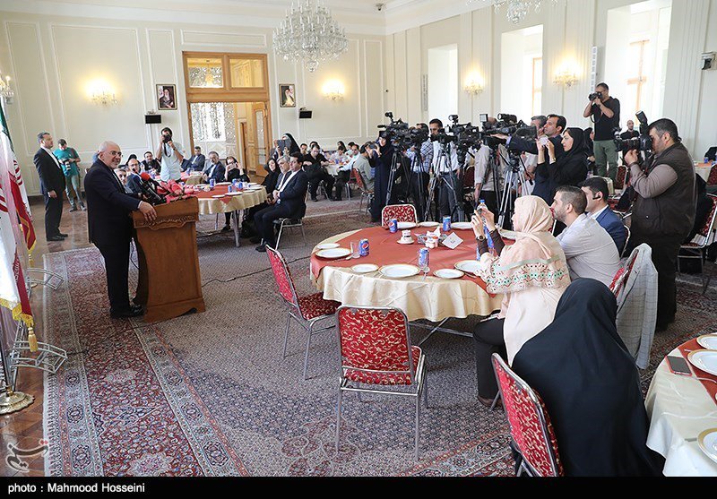 Iran's tweet photo. #Photos: @JZarif addresses Iranian journalists on National Reporter’s Day
#Iran #ReportersDay
https://t.co/WXTqHqRO3o https://t.co/flf7SK4Pl8
