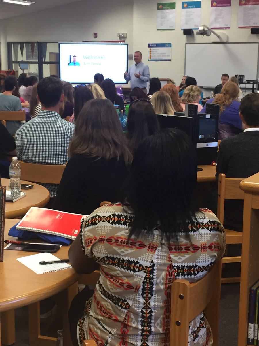 malfoster316's tweet photo. @leecoschoolsnc New Teacher Academy Day 1! Ts met their principals, superintendent and assistant superintendent shared their vision and gratitude w our newest Ts #WhateverItTakesLCS https://t.co/QR9JhiWJm8