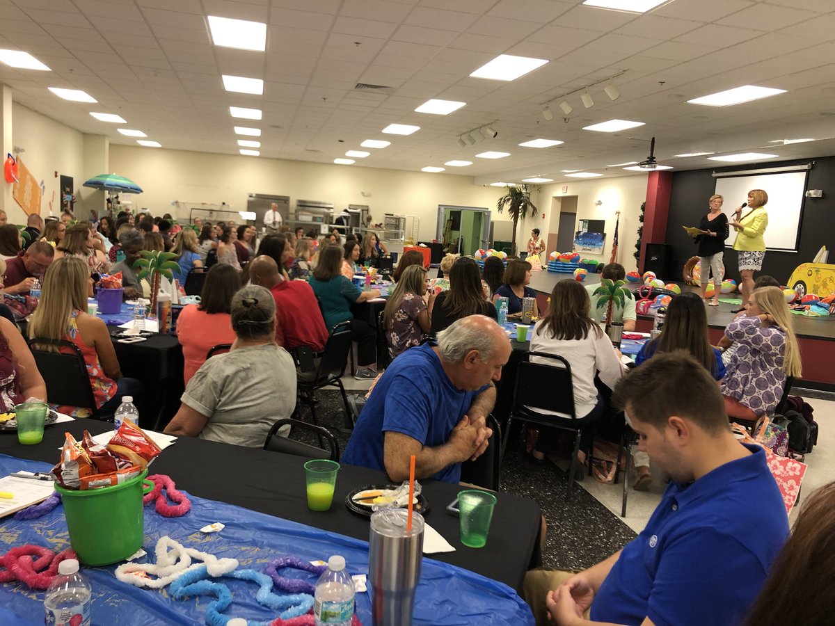 Welcome back Hawners!! We’re super excited to welcome you all back and to get the year started. Also, how awesome to welcome 23 new teachers!!!🎉🎉