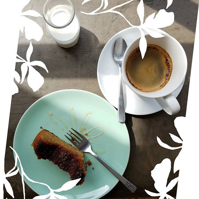 Do a little something to make yourself happy at least once a day. Have coffee. Or cake. Or both ;) #coffee #coffeeholic #mtlcafe #514 #mtl #cafesfouf #happinessisacupofcoffee #cake #floralprint #surfacedesign #tropical #printstudio #514mtl #coffeeshop #f… ift.tt/2OO92yz