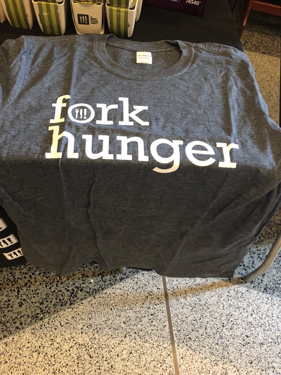 KatieBrownRDN's tweet photo. Exciting day!  Presenting with @JaniceGiddens and @MarieSpiker at @campuskitchens boot camp.  Students from universities all over the country gearing up to tackle hunger on their campuses and in their communities.  #CKPBootCamp @NtlDairyCouncil https://t.co/Lqb60GFGEw