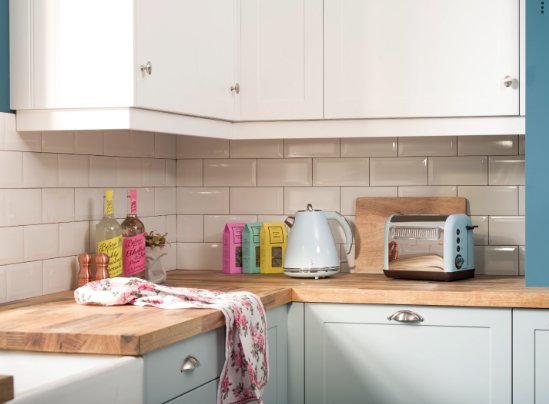 MagnetUK's tweet image. Discover summer's most tempting colour #trend 🍦
Find out how to make the ice cream colour trend work in your home in our new #blog: ow.ly/UMN330l0kF1 #KitchenBlog #Kitchen