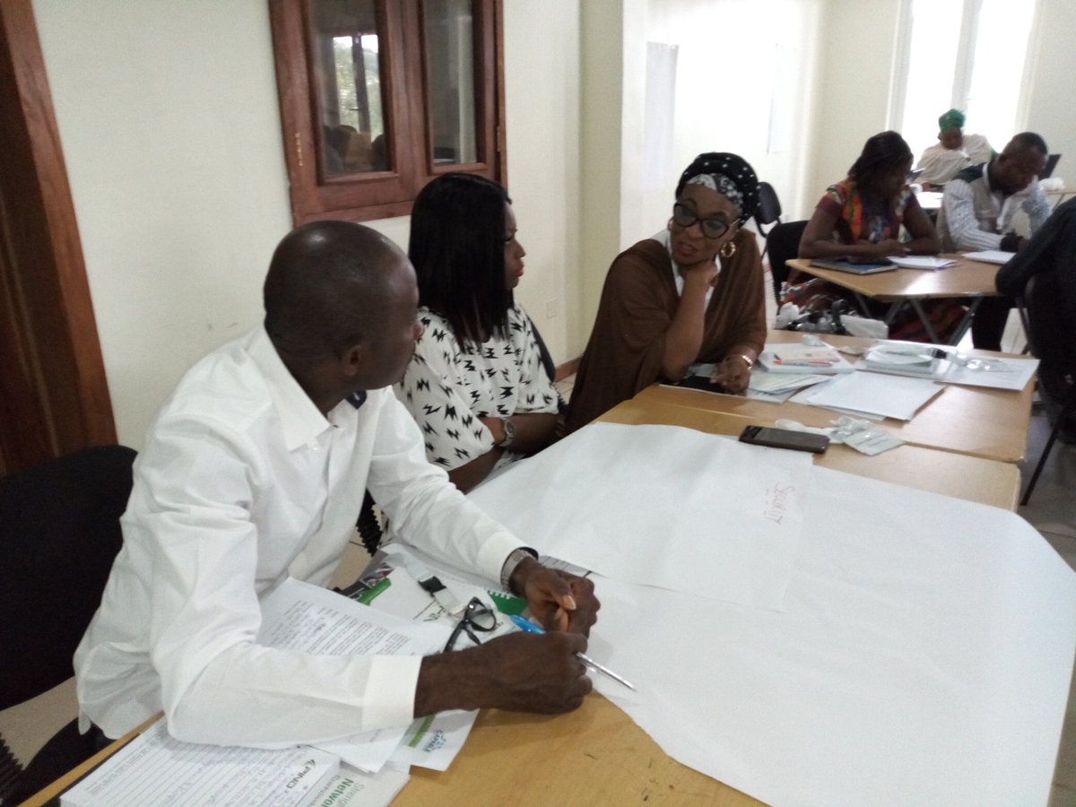 _NDLink's tweet image. Group discussion on key issues facing journalism in #Nigeria--most especially the #NigerDelta--today. 

#SoulutionsJournalism
#CAPABLEMediaTraining
