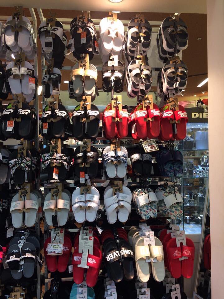 shopping070261's tweet photo. รับพรีจากญี่ปุ่นจ้า ของถึง16นี้ เริ่มต้นที่1000ทุกคู่เลยจ้า@shopping070261 
#ส่งต่อรองเท้า #nike #พรีออเดอร์ญี่ปุ่น https://t.co/5M4DigPk4c