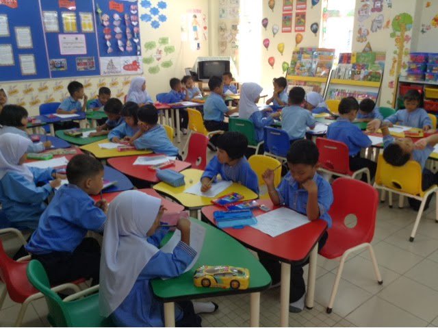 PutriRedVelvet's tweet image. Sebanyak 52 kes penyakit HFMD direkodkan oleh Taman Bimbingan Kanak-kanak (Tabika) dan taska kendalian Jabatan Kemajuan Masyarakat (KEMAS) seluruh negeri Pahang - Pengarah KEMAS Negeri Ahmad Fakhrul Azman Muhammad Radzi

#HFMD #Tabika #KEMAS 
#GSPIKL #KLCeria