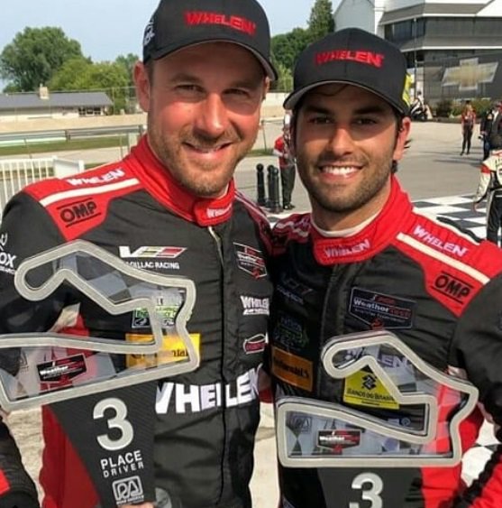 girldelire's tweet photo. @FelipeNasr @ericcurran31  Good job P3🎉🎆👍 #felipenasr #ericcurran #imsa #roadamerican #cadillac #axracing #whelen https://t.co/upiDBAEehR