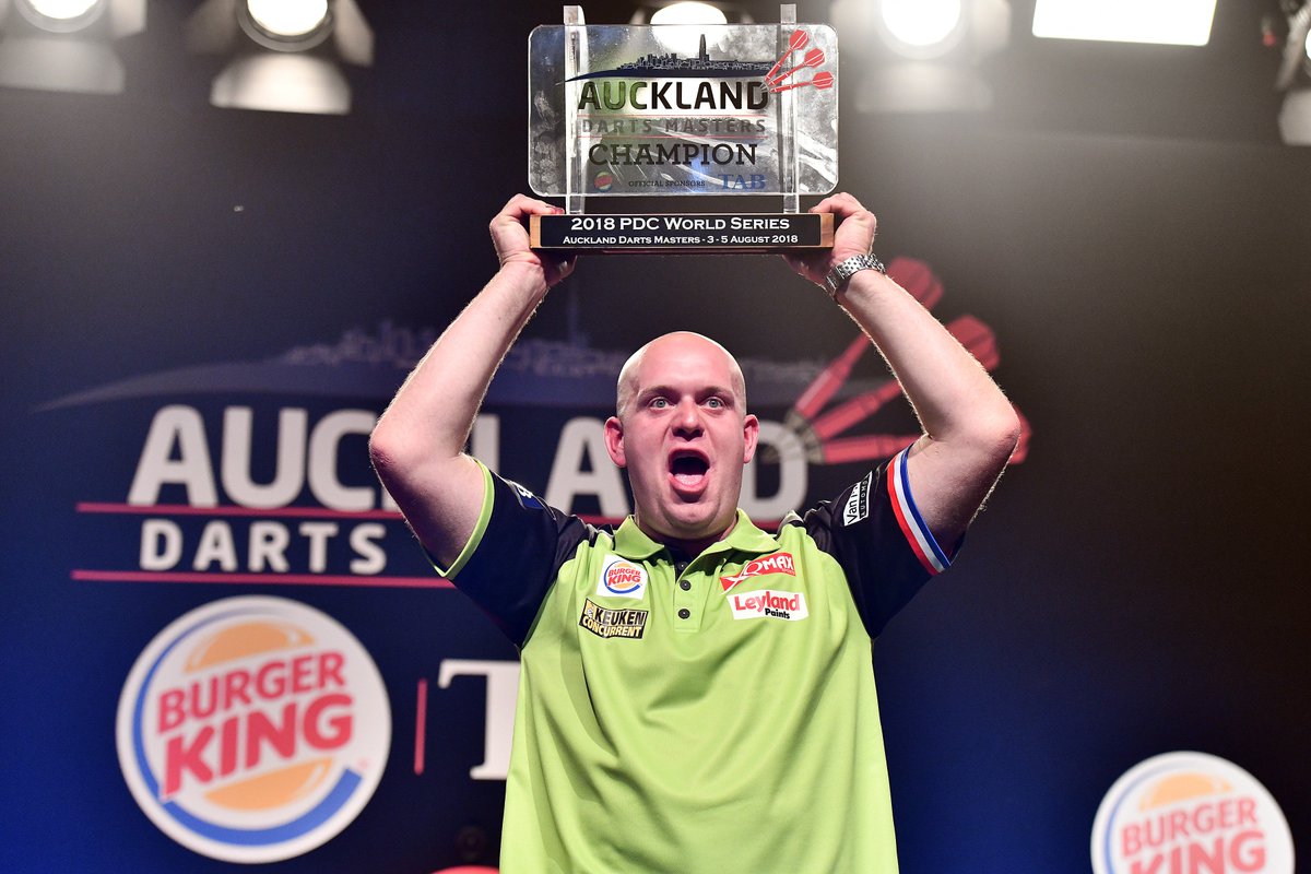OfficialPDC's tweet photo. 🗣️ "I don't need to prove anything, they know how good I am."

🏆 Michael van Gerwen reflects on his return to winning ways as the World Series tour moves on to Melbourne.

👉 https://t.co/rWNAkE2rh9 https://t.co/IPbQeWgifd