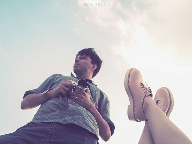 ocasaldafoto's tweet photo. Dica do dia: fotografe em diferentes ângulos, saia da posição comum na altura dos olhos, ouse, vire de cabeça para baixo, deite e role no chão, divirta-se! ❤️ Estude fotografia com a gente, conheça nossos cursos: https://t.co/XpRHq0fg13
•
•
#cursode… https://t.co/u3P2CNdJuN https://t.co/0w05bQn9lY