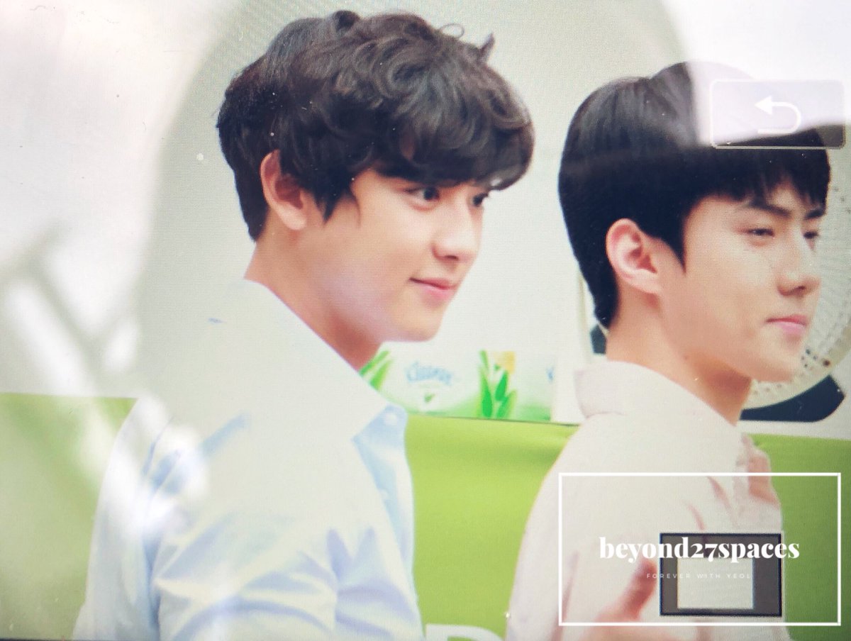 fireoflights's tweet photo. [PREVIEW] 180806 Chanyeol at Nature Republic "The Return Of EXO" Fansign in Bangkok
Cr. beyond27spaces

#NatureRepublicxEXO
#EXO #EXOPlanet #weareoneEXO #EXO_ComingSoon @weareoneEXO https://t.co/dsjAYfSfrY