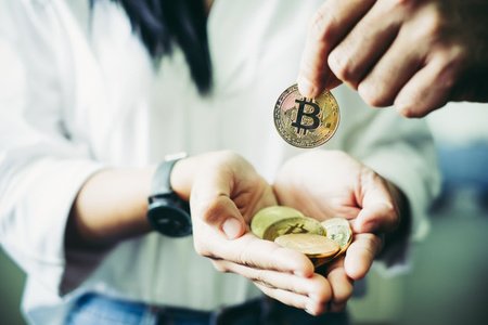 GaryMickosch's tweet photo. #CryptoTrading, #CryptoTradingPlatform FIFA 14 Tournament In Polish Bitcoin Embassy https://t.co/lkttP7HsgE https://t.co/W9ppXDpBY8