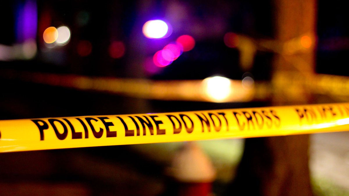 Teen boy in hospital with serious injuries after he was stabbed in High Park overnight ow.ly/HOqy30lhy5V https://t.co/GCE1bUI20O