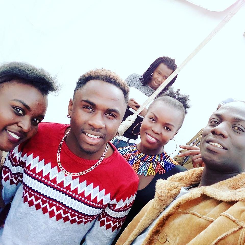 RealProvab's tweet image. Happy Sunday...