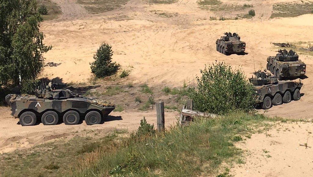 JedrzejTomczak's tweet photo. #Polish🇵🇱 #Italian🇮🇹 #Spanish🇪🇸 and #Slovak🇸🇰 units cross the breach in #Latvia🇱🇻. #NATO #eFP #BGLVA troops exercise regularly to further increase interoperability and hone their skills.
#WeAreNATO https://t.co/9mJZnHkHlu