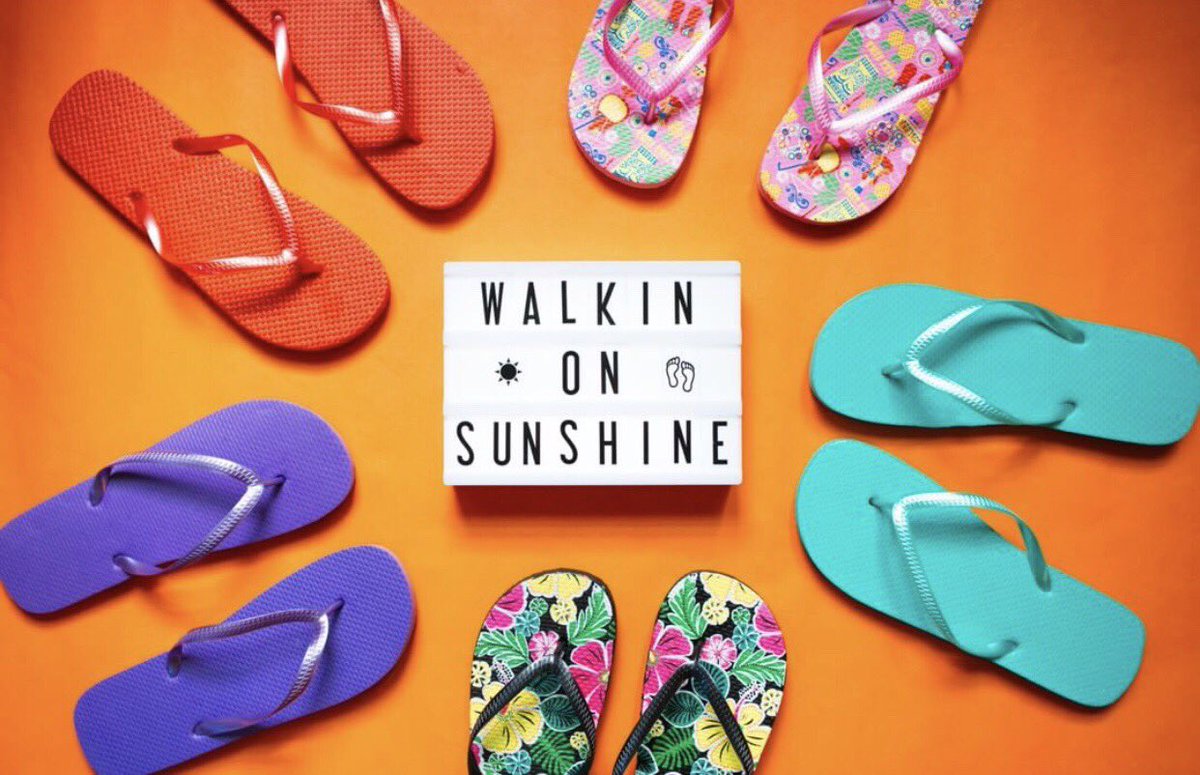 Walking into Monday on sunshine with <a href="/cinemalightbox/">My Cinema Lightbox</a> ☀️ Check out more in our online shop at AmericanDesignClub.com