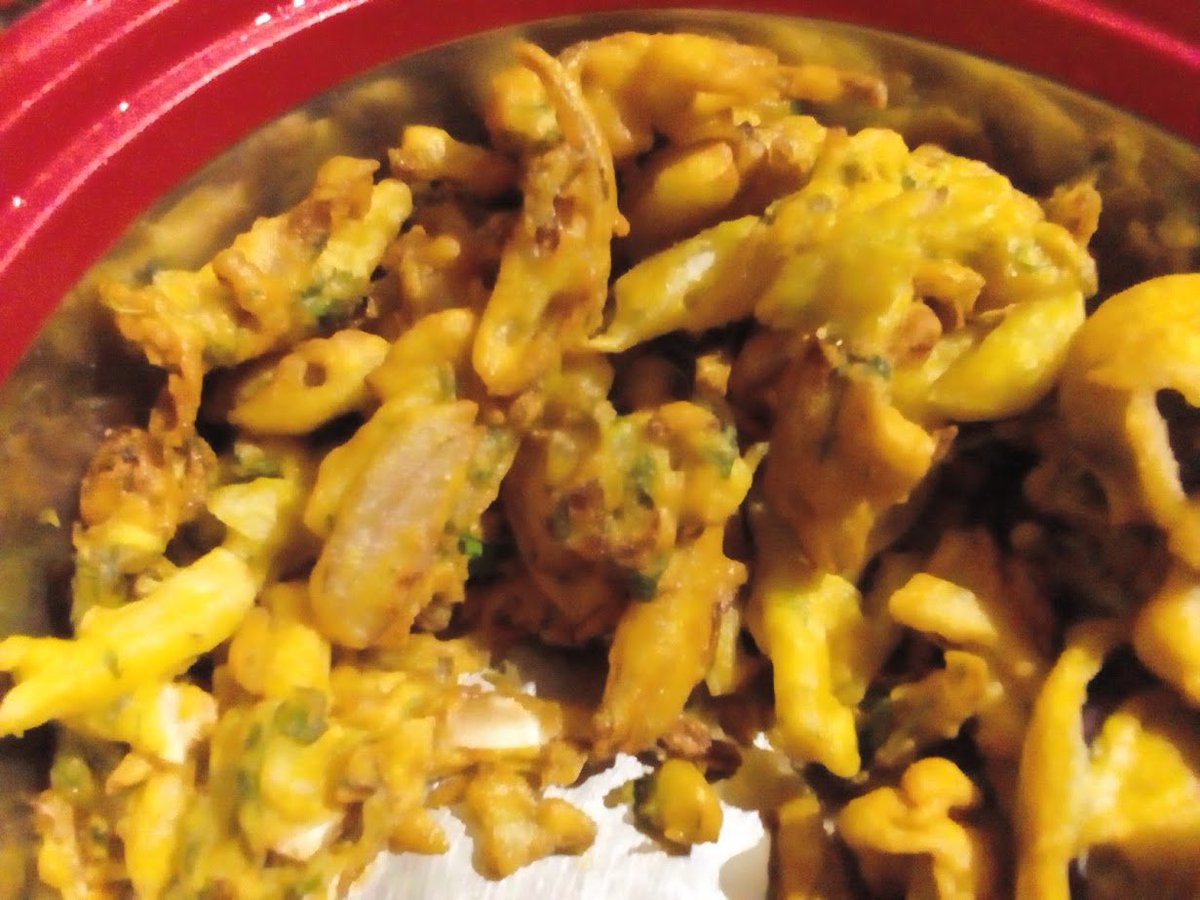 minakhirani's tweet photo. Pakudi recipe #odiafood #fryrecipe #minakshikitchen https://t.co/8ZunkBnuxV