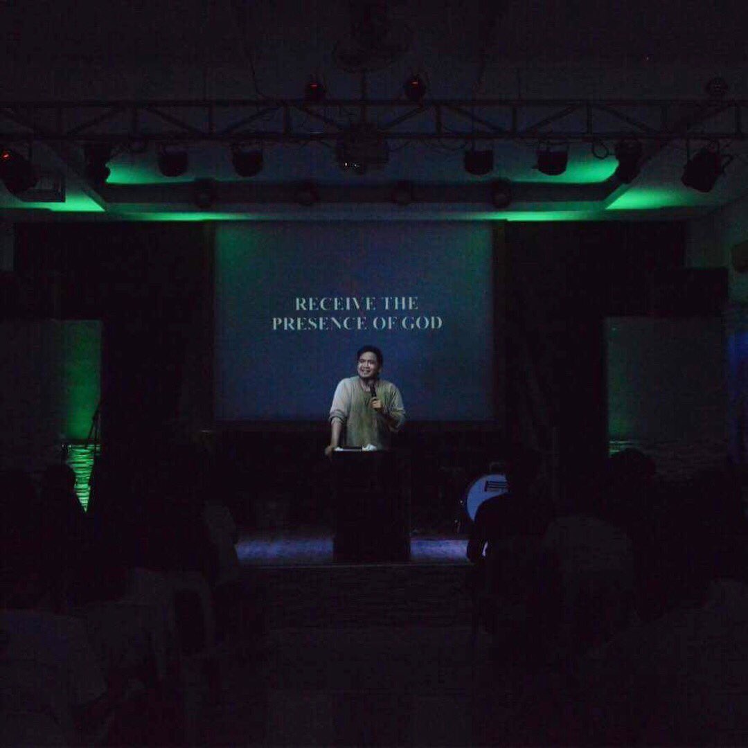 gelosangalang's tweet image. Breakthrough indeed!
Celebrating with your very first Youth Conference, YOUTH JAM and Pastor Da 👊🏻

Your faithfulness and genuine love for the youth is a sign that there’s More to come! 

#BreakthroughConference
#IntimacyIsTheKey