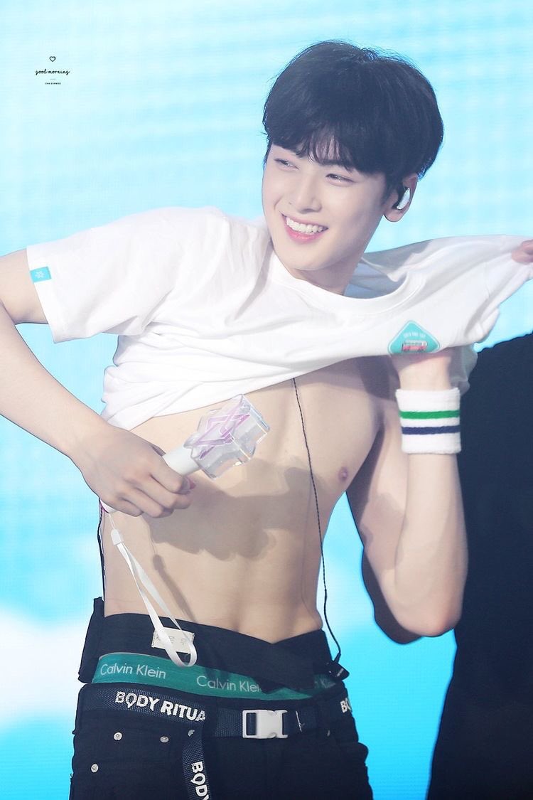 jettquarter's tweet photo. ตายๆๆ น้องหุ่นดีมากกก #ChaEunwoo #MyIDisGangnamBeauty #ASTRO https://t.co/dlZye6Xsfc