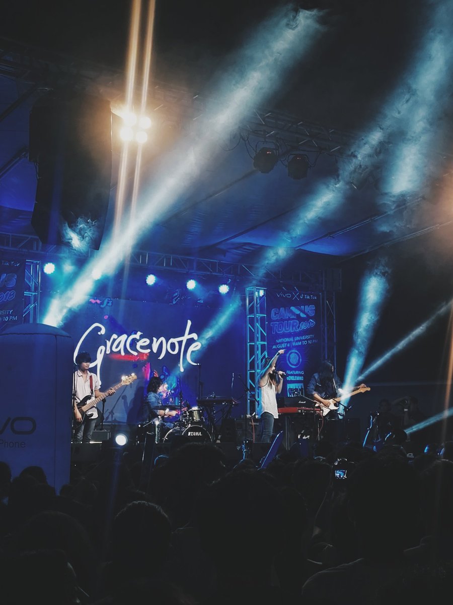 alysagalamxy's tweet photo. solid kahit ito lang yung banda na napuntahan ko sa buong week hahaha

#NUWeek2018 🤘 https://t.co/33K5blrXv5