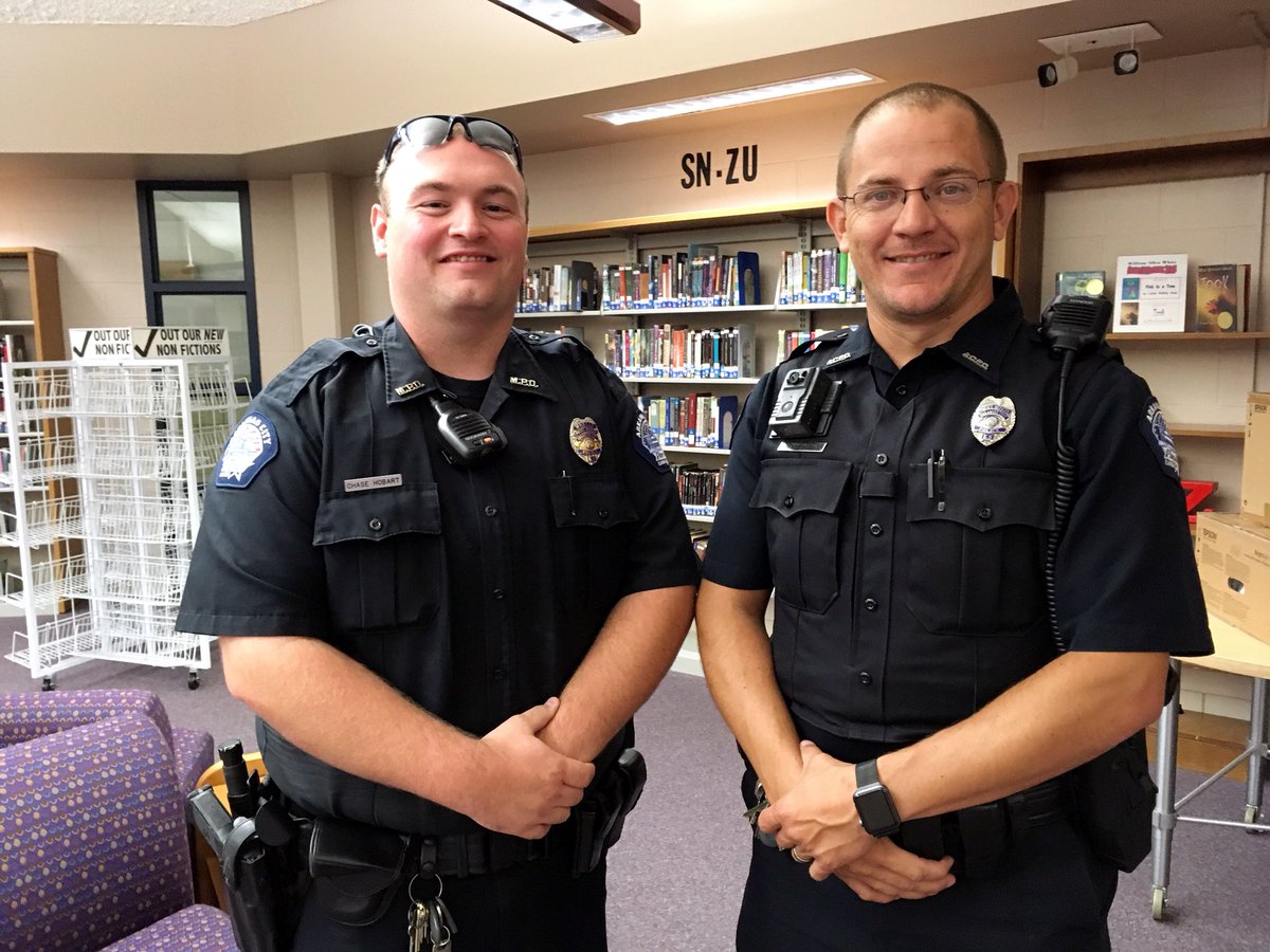 ACDailyBytes's tweet image. Arkansas City Police Department Officer Matt Mayo has prepared for his new role throughout the summer.
“So far, I’ve been involved with planning DARE Camp this summer, but I’m really looking forward to...getting to know the kids,” he said. ow.ly/C59v30li3fj