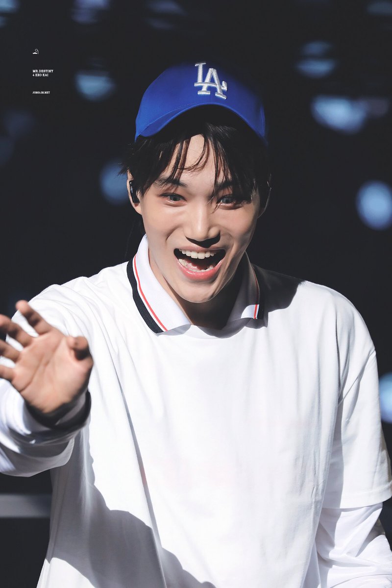 kjihair's tweet image. 1RT = 3VOTE 
1HEART = 2VOTE

#TBWORLD2018 #EXO ⁠⁠#SOUTHKOREA #KAI