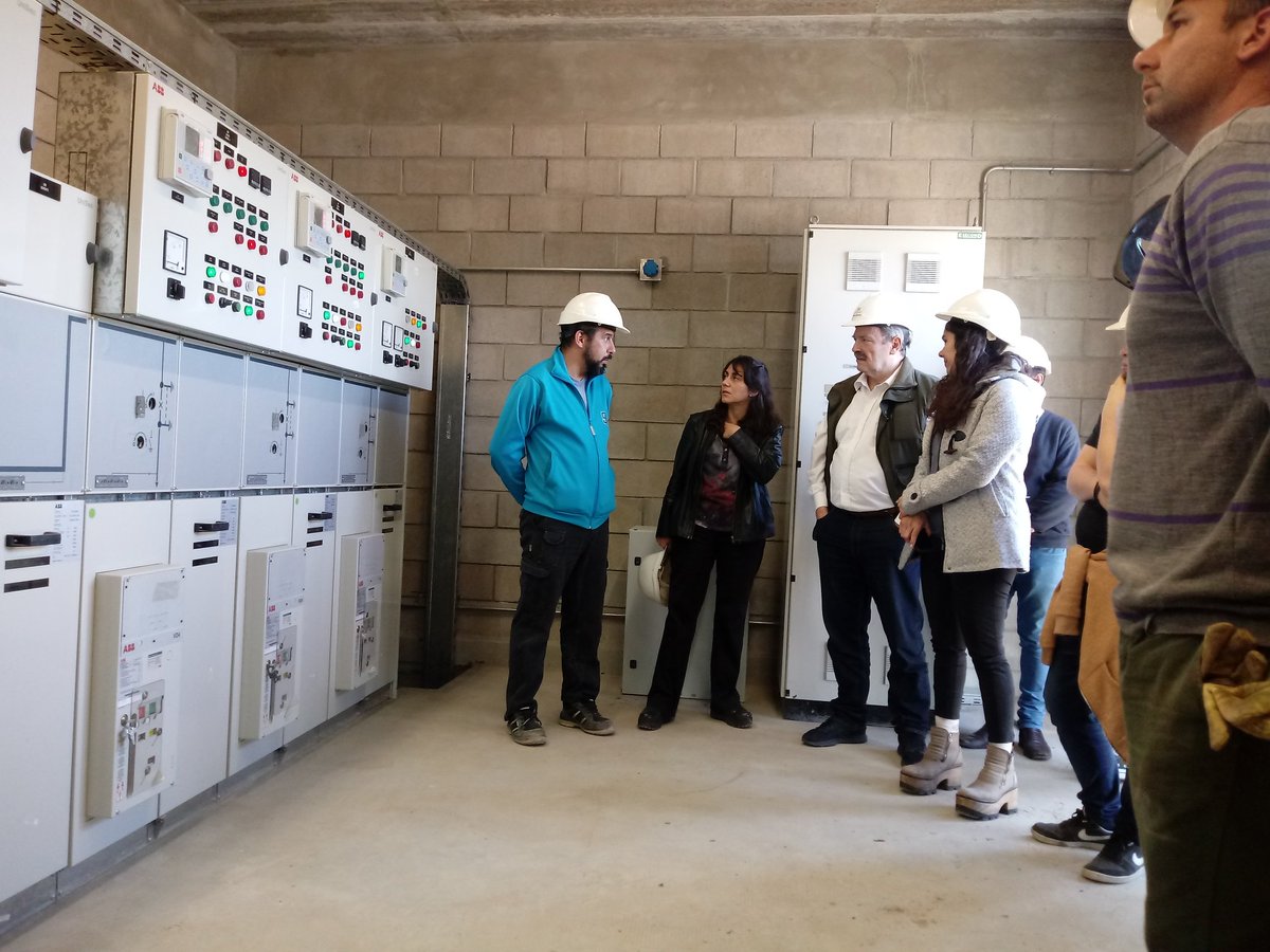 LauraBerardoOK's tweet photo. #Ahora recorriendo la Planta de Bombeo de Ing.Budge. Obra hidrica que busca mejorar la calidad de vida de lxs vecinxs que viven en la cuenca del Arroyo del Rey. https://t.co/3vzaReSZBk