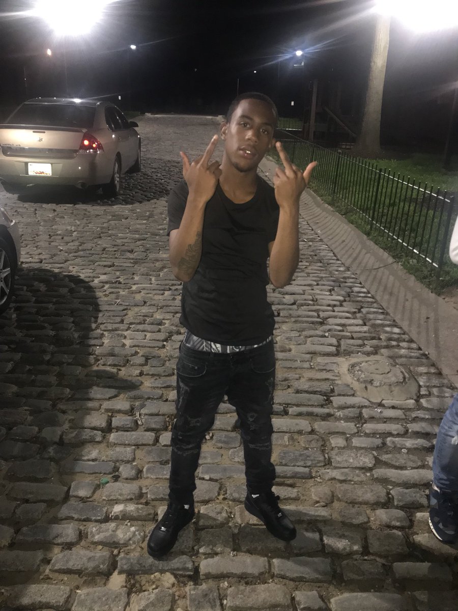 forevabackend1's tweet photo. I've been hurt my whole life I lost my close friend and family💔🙏🏽 #Jefe4Eva #103foreva https://t.co/Snz7H0UnIq