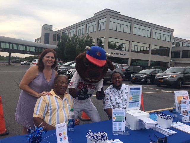 UBuffaloCTSI's tweet image. Our Community Engagement team and Patient Voices Network hosted an informational table at the Men&apos;s Health Event Friday night #PSAscreening